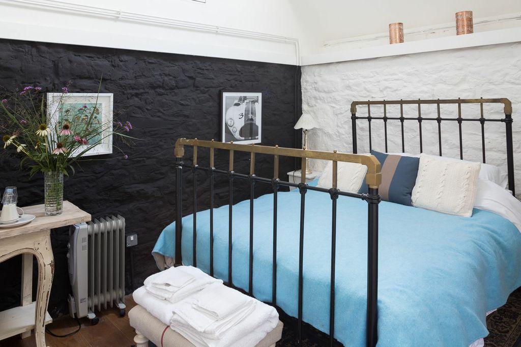 The Cowshed Bed and Breakfast-官方