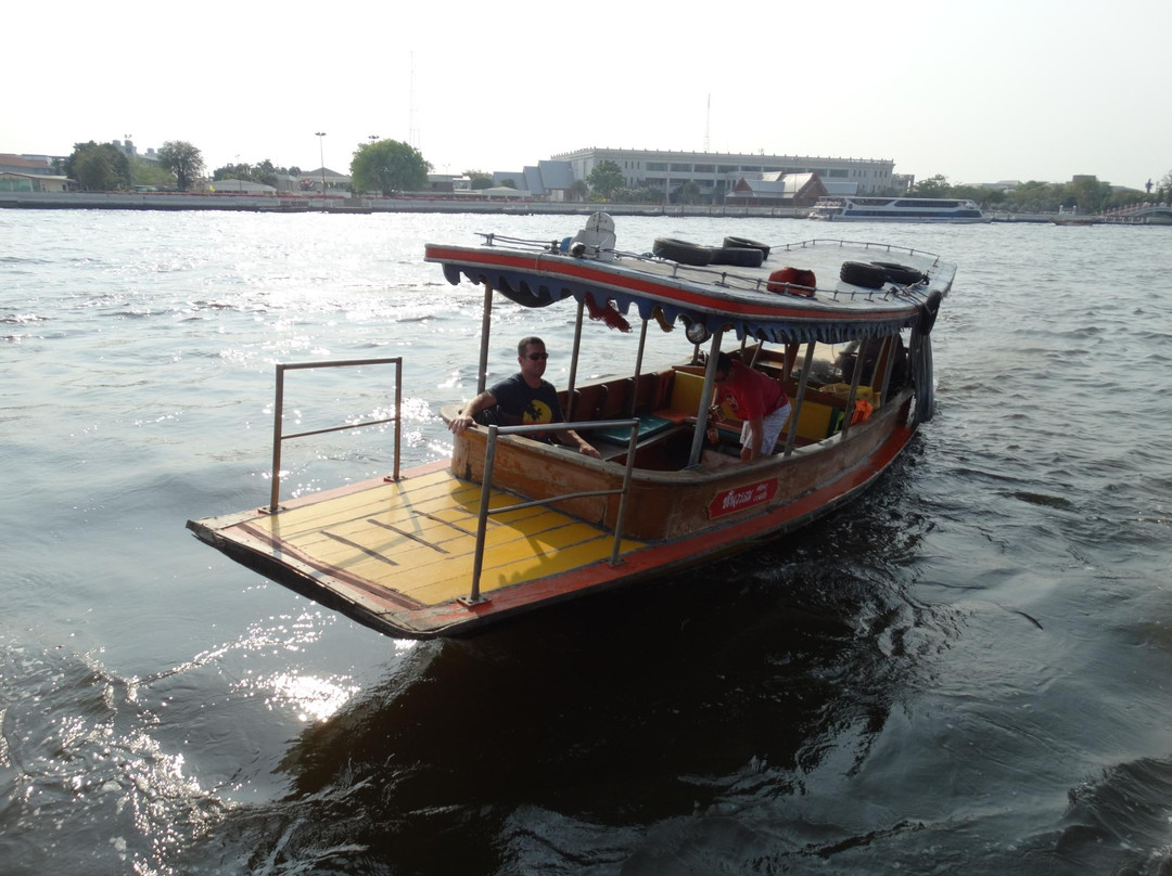 Chao Phraya Express Boat-曼谷必去景点
