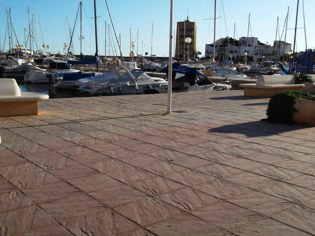 Puerto Deportivo Aguadulce-阿瓜杜尔塞必去景点