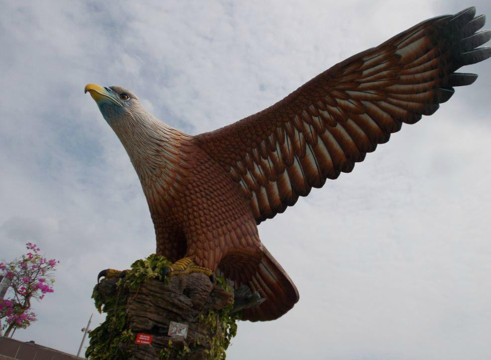 Eagle Square-兰卡威必去景点