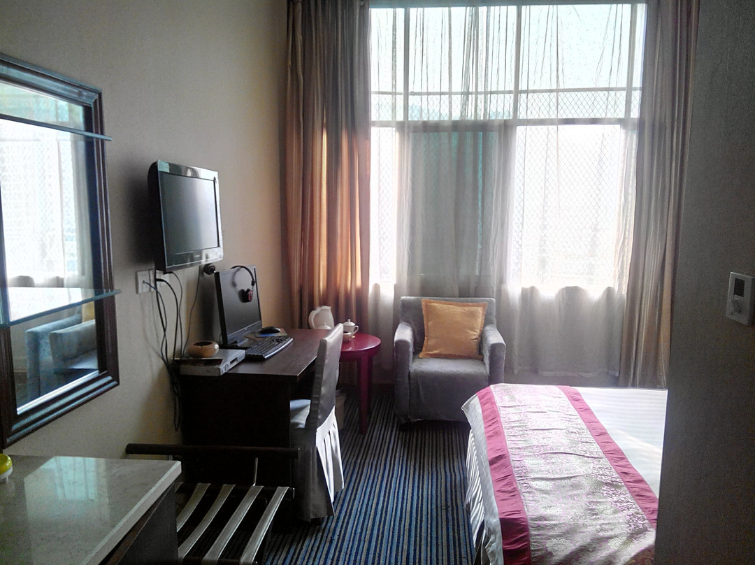 香格里拉假日酒店主图