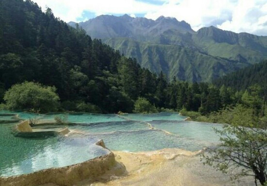 黄龙沟-松潘县必去景点