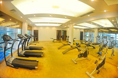 新华侨饭店主图