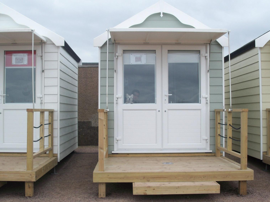 St Annes Beach huts-Lytham St Anne's必去景点