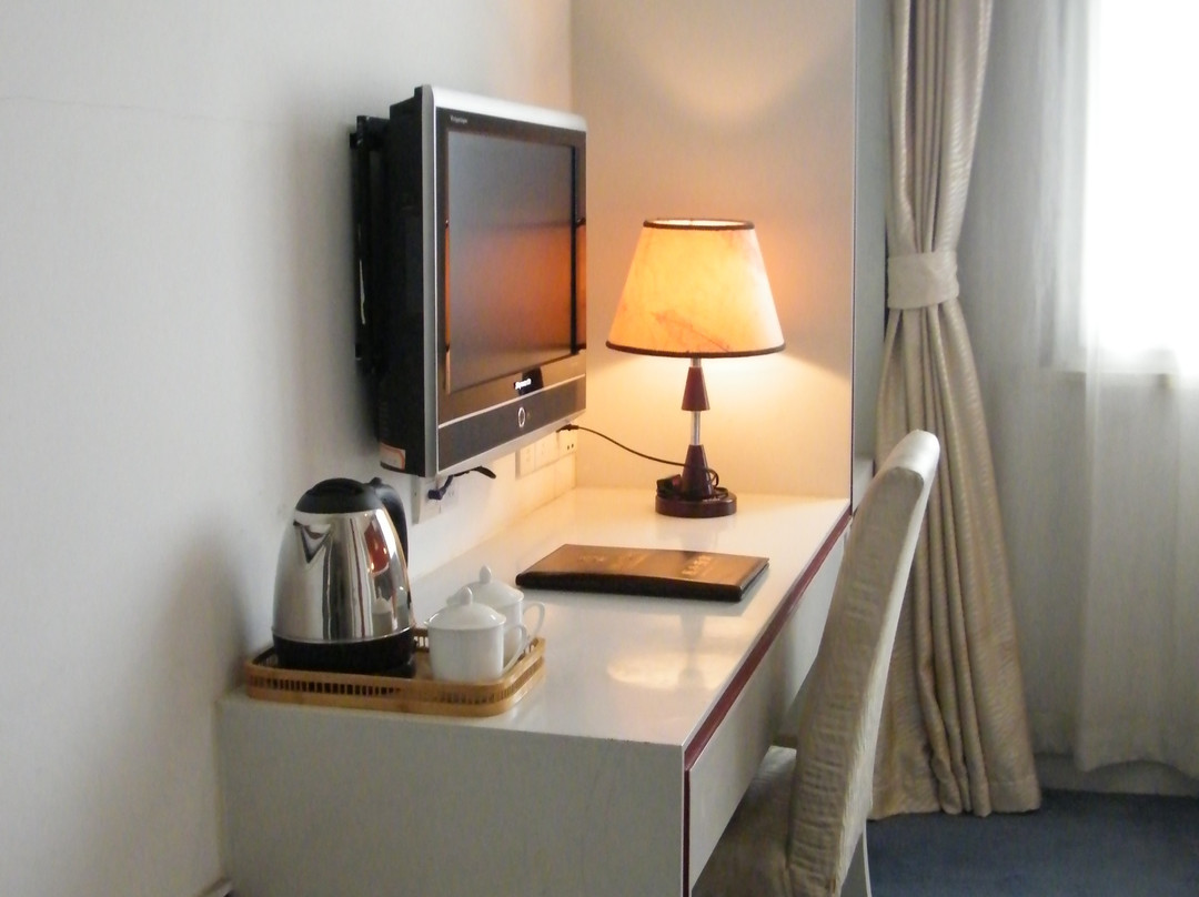 上海海友良品徐家汇宛平南路酒店主图