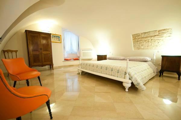 Palazzo Santorelli-官方