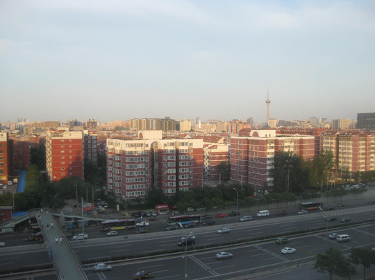 美泉宫饭店主图