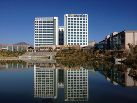 腾冲世纪金源大饭店主图