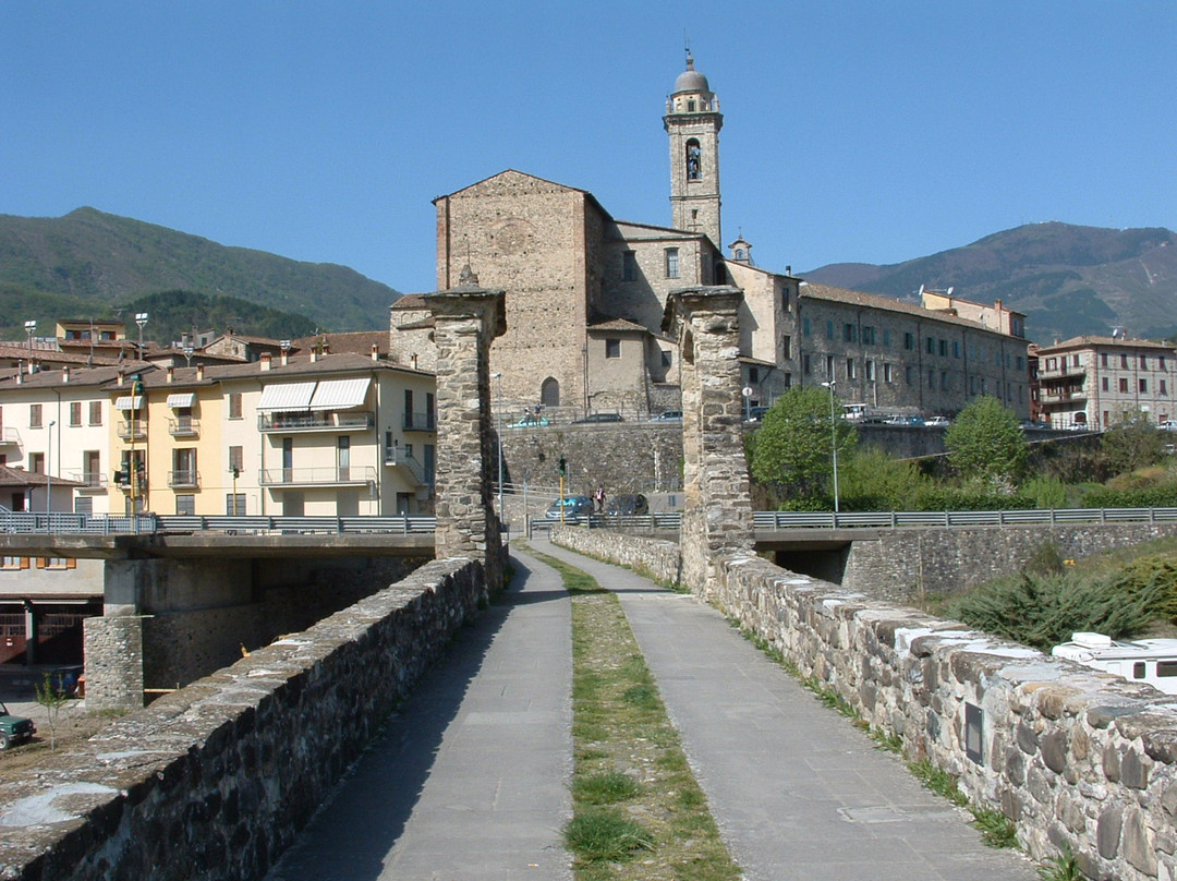Ponte Vecchio (Ponte Gobbo - Ponte del Diavolo)-Bobbio必去景点