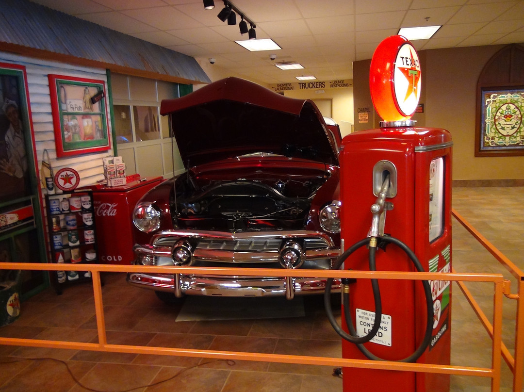 Russell's Truck and Travel Center-Glenrio必去景点