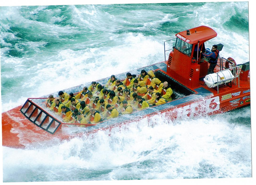 Whirlpool Jet Boat Tours-滨湖尼亚加拉必去景点