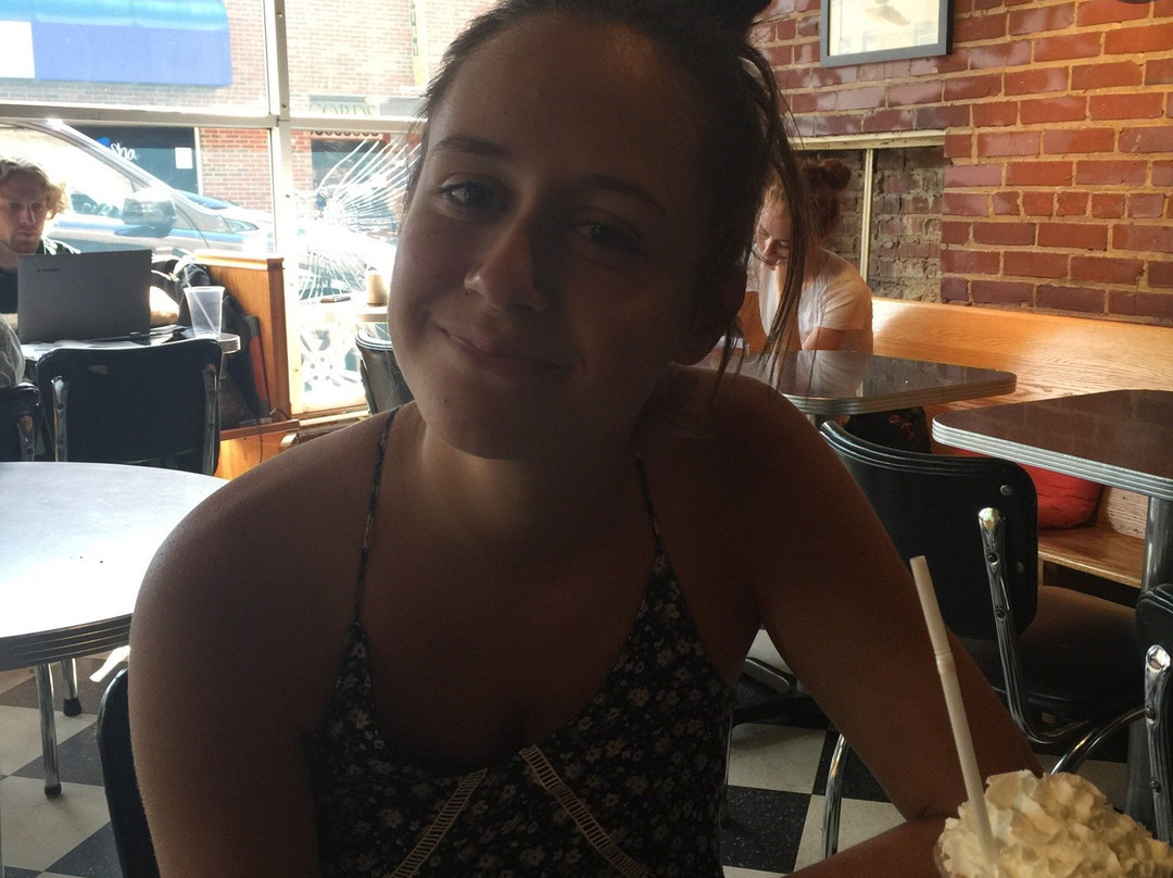 Bollo's Cafe & Bakery