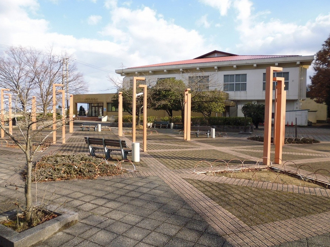 Tanbara Comprehensive Park Tennis Court-西条市必去景点