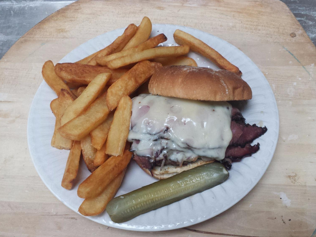 LaFayette餐馆和美食-Liberty Pizza and Deli