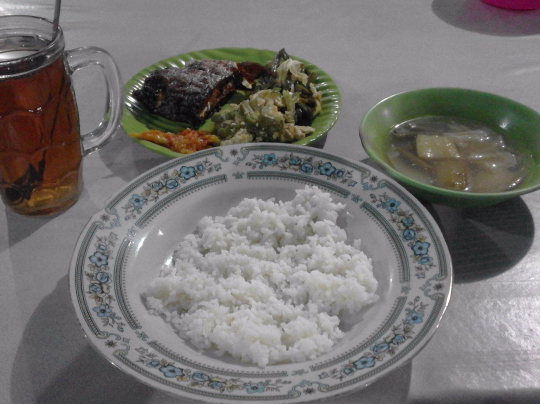 Pulang Pisau餐馆和美食-Rumah Makan Pak Jaya