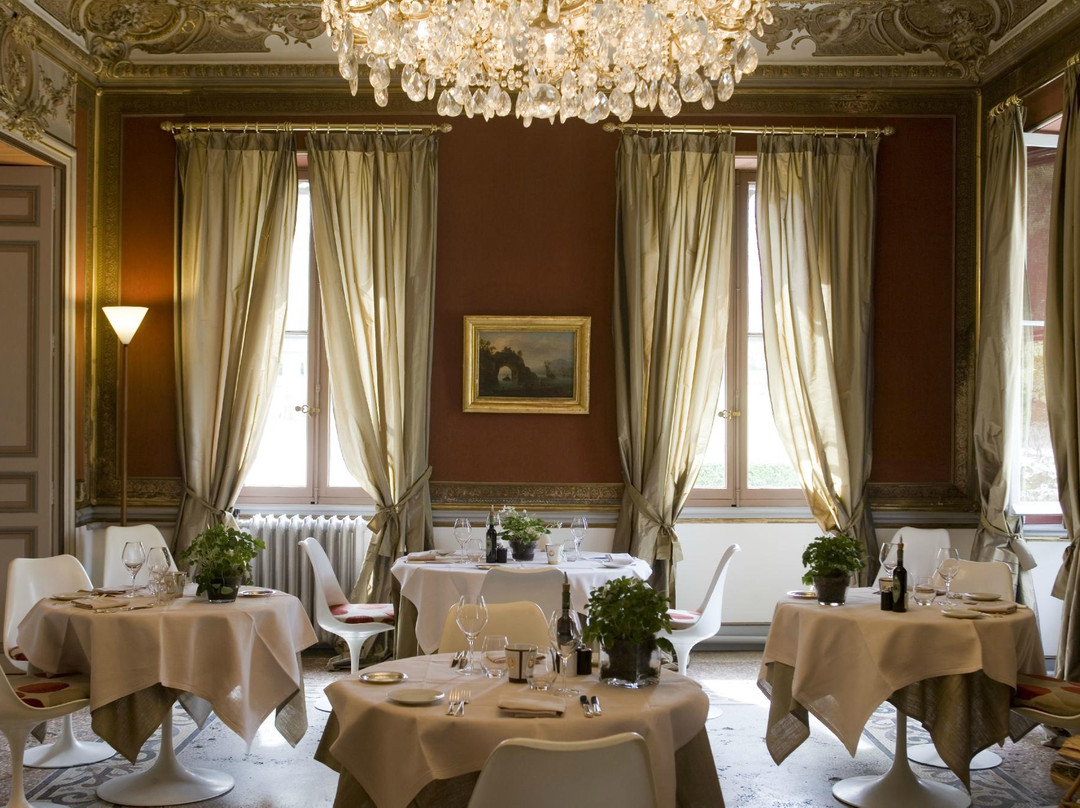 Le Château des Alpilles Restaurant