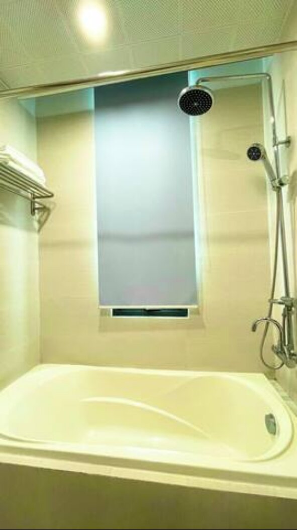 HB Serviced Apartment - 12 Trần Quý Kiên-浴室