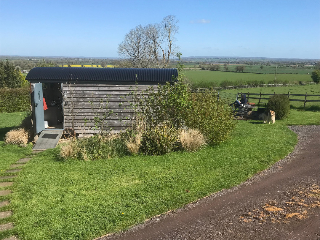 Slades Farm Bed and Breakfast with Luxury Glamping主图
