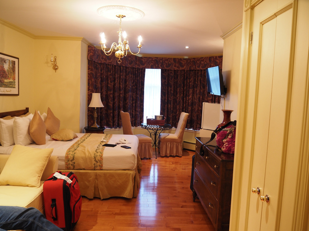 谢尔布鲁克铠甲庄园酒店主图