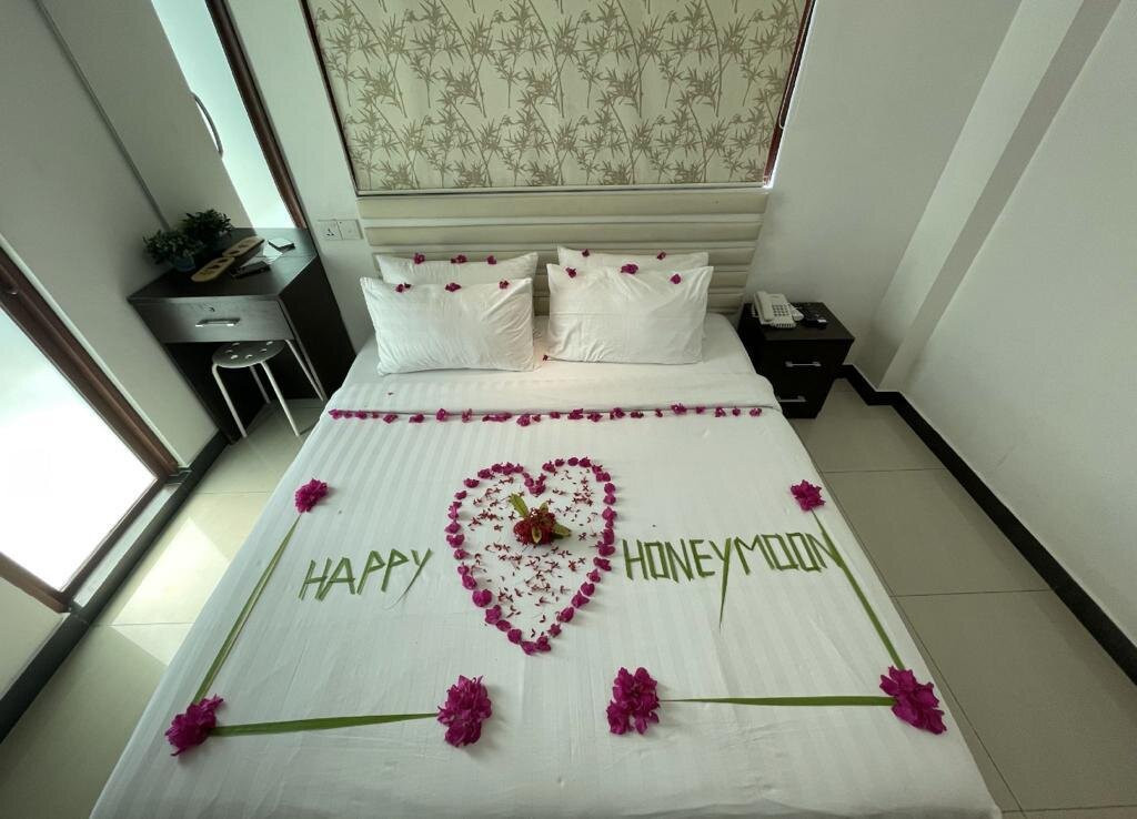 Huvan Beach Hotel at Hulhumale'主图