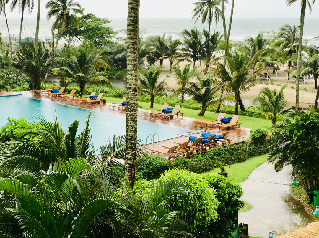 伊斯卡拉度假酒店主图