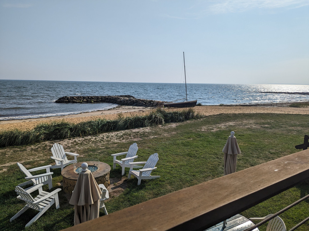 Lighthouse Inn主图