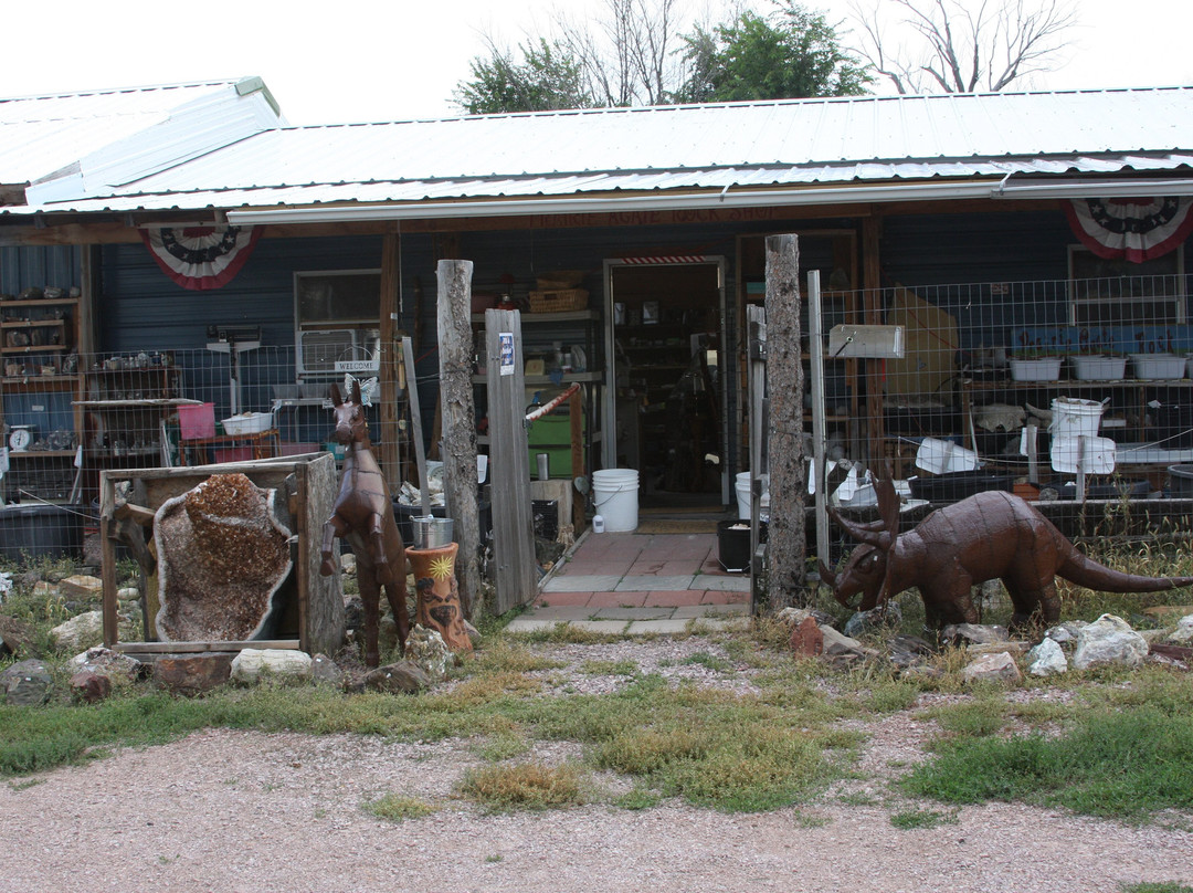Prairie Agate Rock Shop-Crawford必去景点