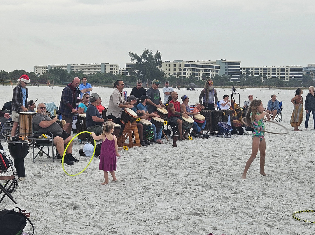Siesta Key Drum Circle-萨拉索塔必去景点