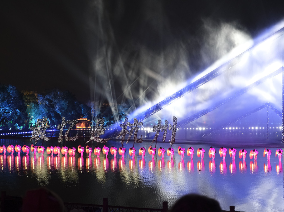 西湖音乐喷泉-杭州市必去景点