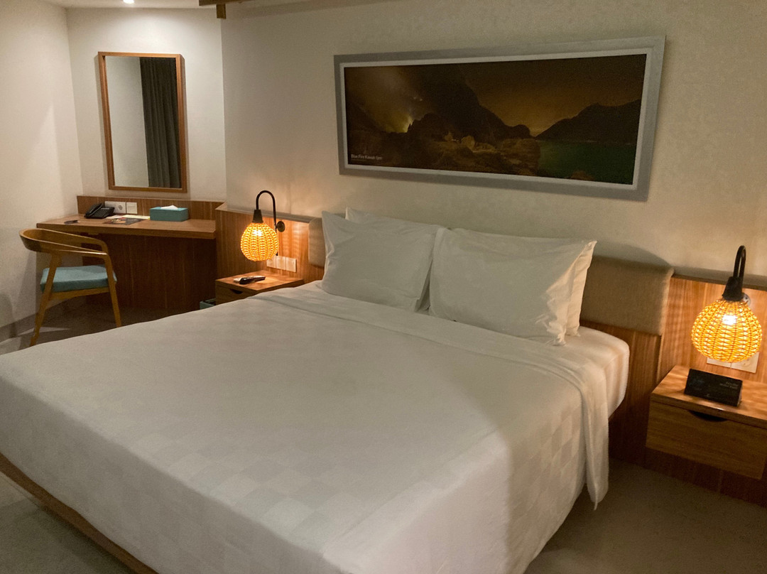 ILLIRA Hotel Banyuwangi主图