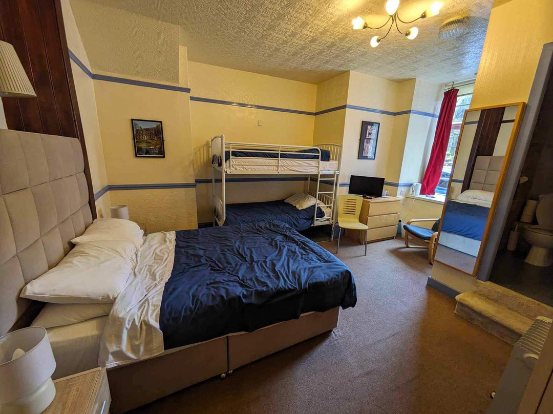 The Apothecary Guest House主图