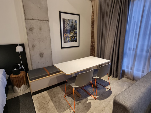 尾流百老汇公寓酒店主图