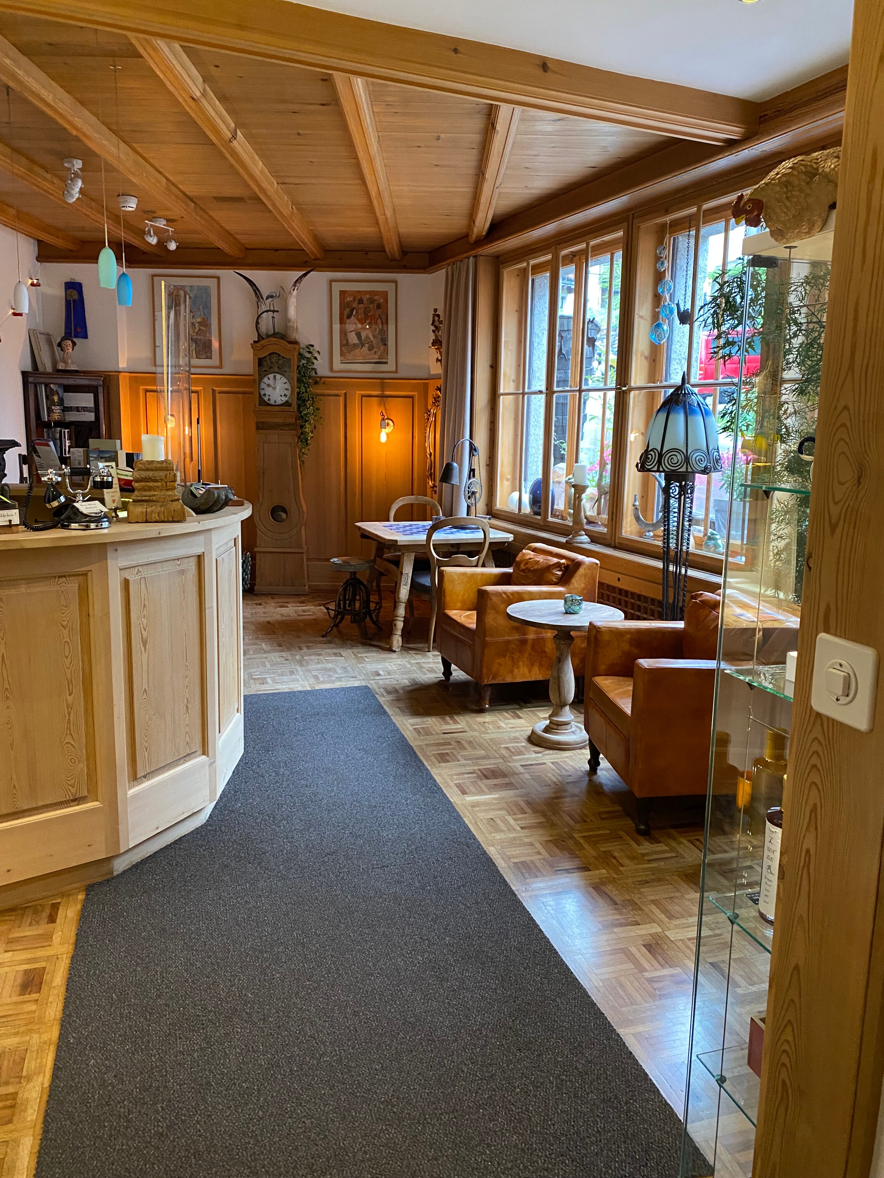 特劳贝酒店-官方