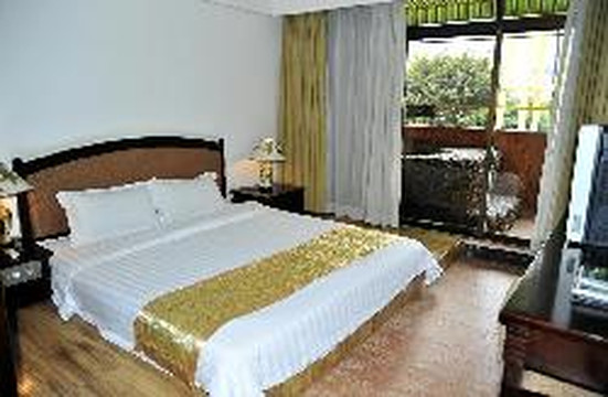 南华温泉酒店主图