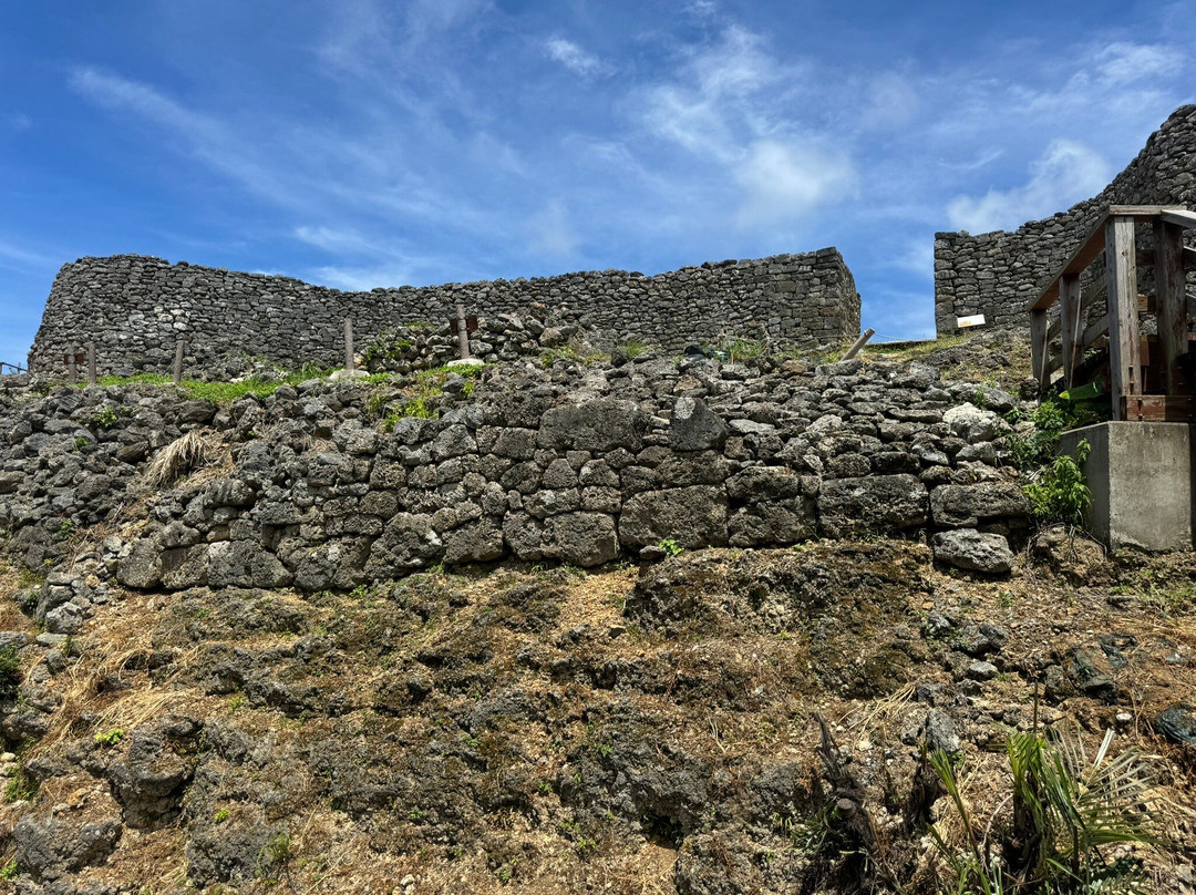 Gushikawa Castle Ruins-糸满市必去景点