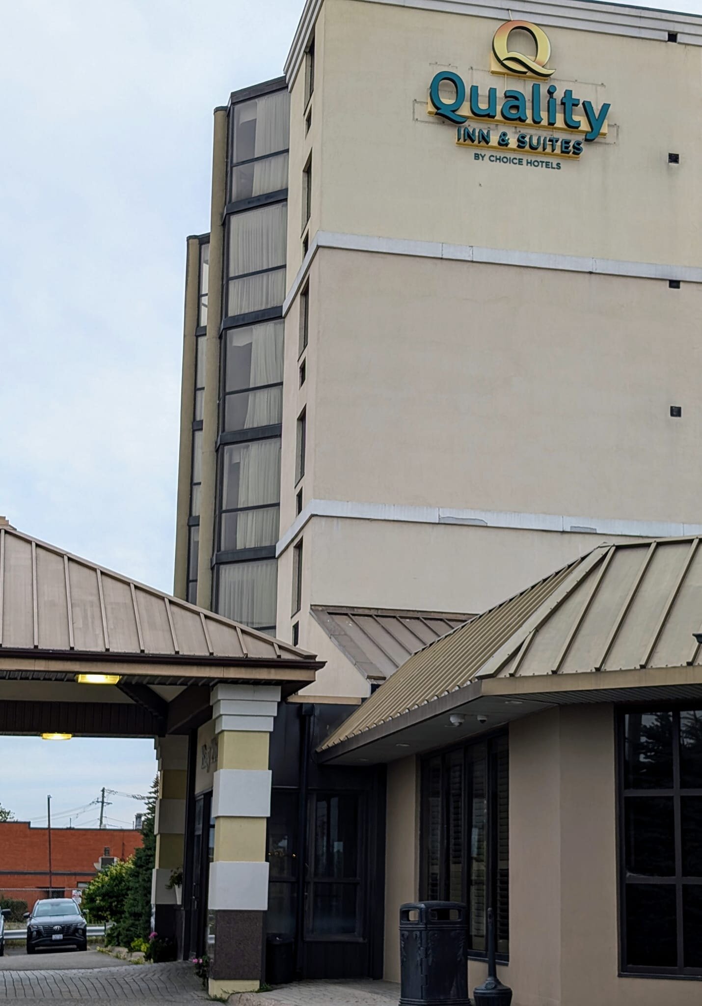 Quality Inn & Suites Bay Front-浴室