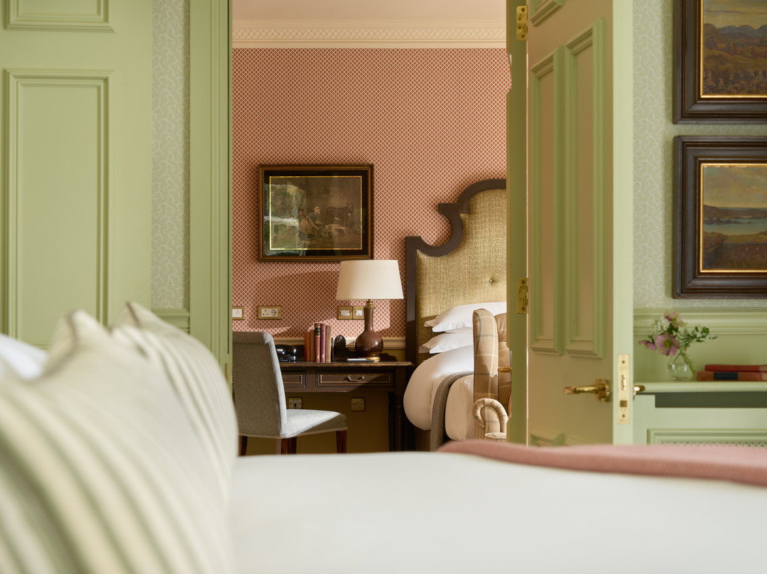 巴利纳城堡酒店主图