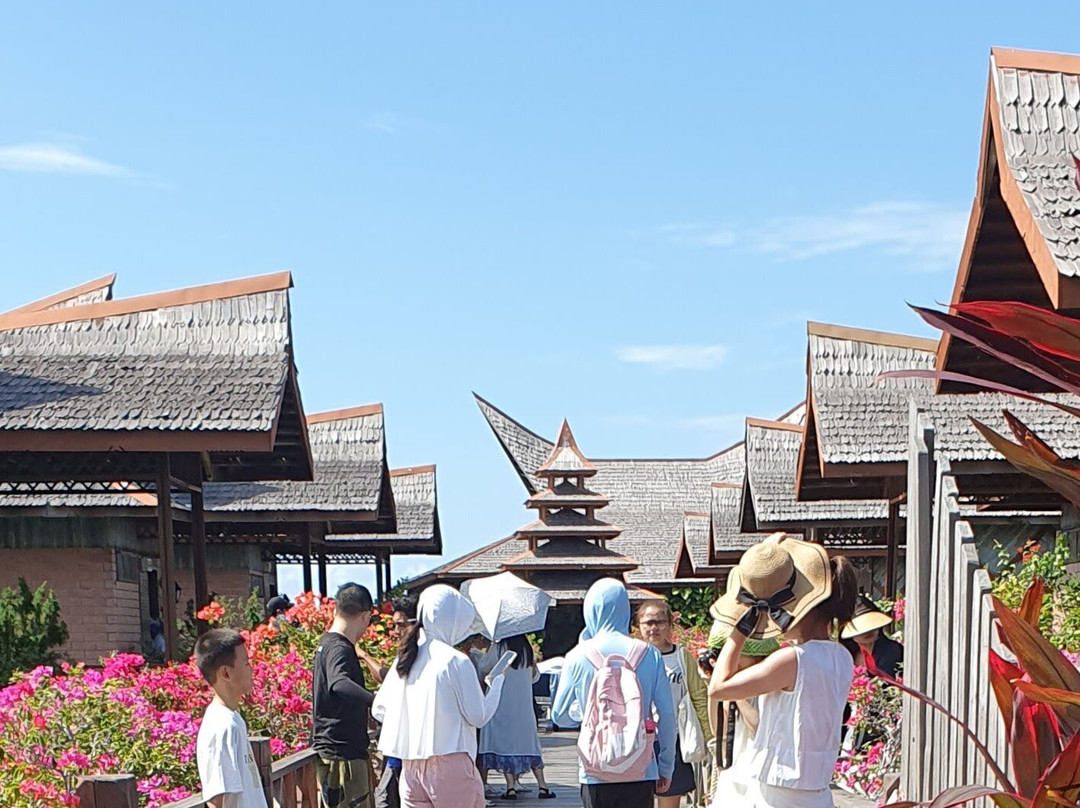 马布岛沙滩木屋别墅度假村主图