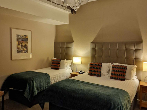 科克城艾萨克斯酒店主图