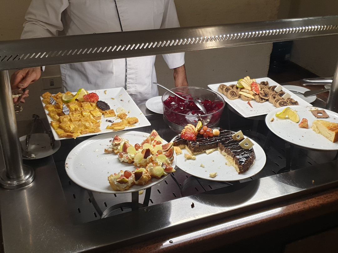 瑞士圆顶码头度假酒店主图