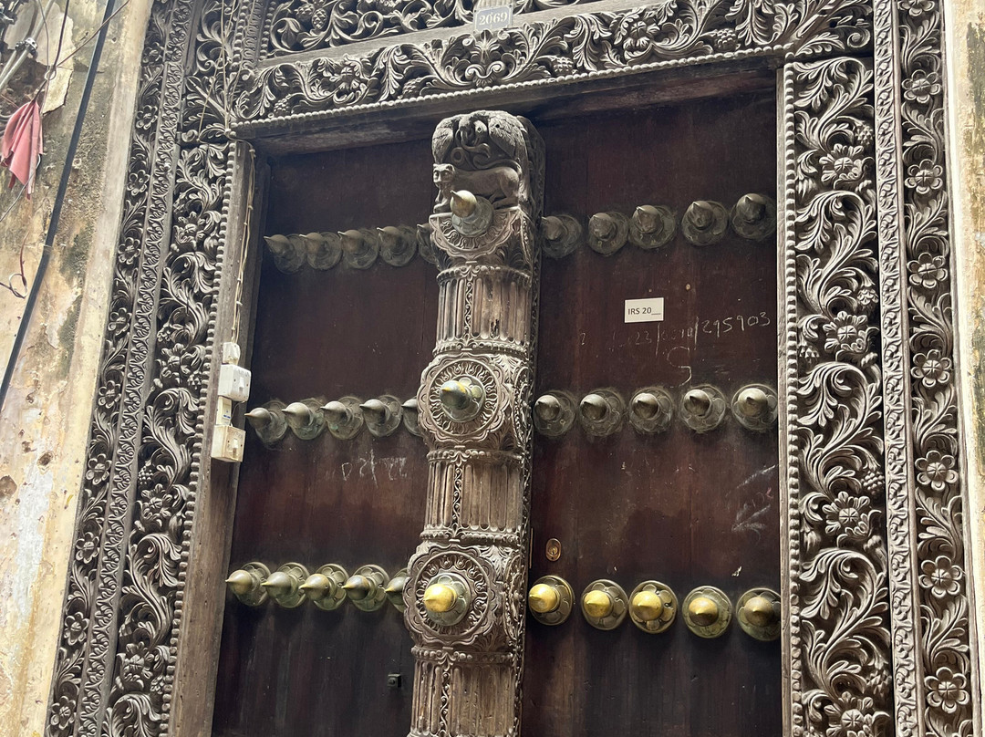 Ngatunga Tours-乞力马扎罗山国家公园必去景点