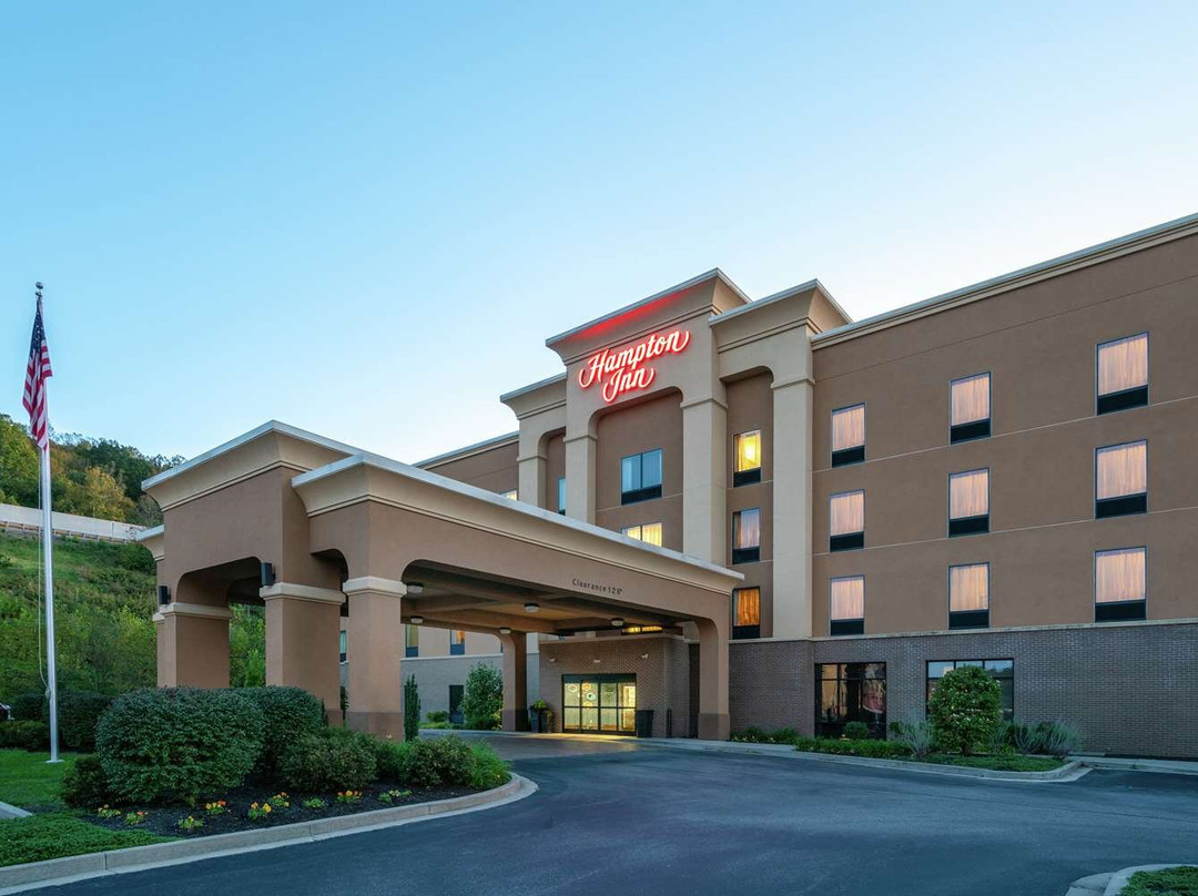 Hampton Inn Huntington University Area主图