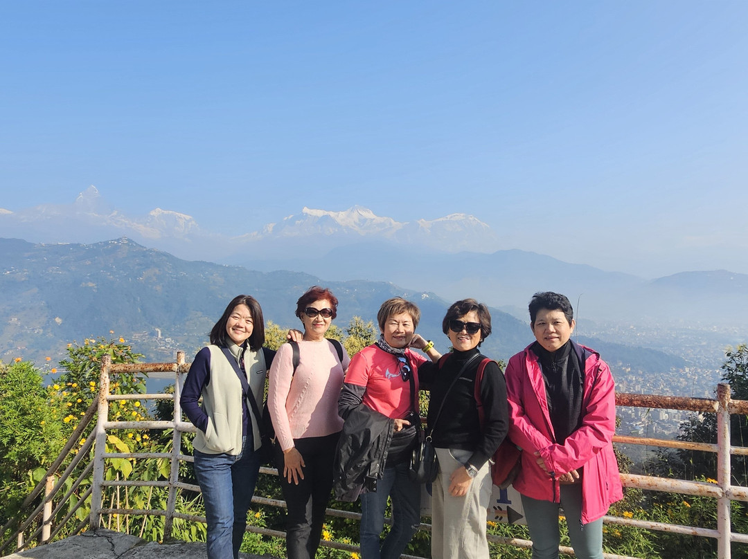 White Himalayan Adventure Treks景点图片