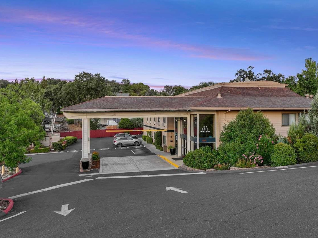 Best Western Plus Sonora Oaks Hotel & Conference Center主图