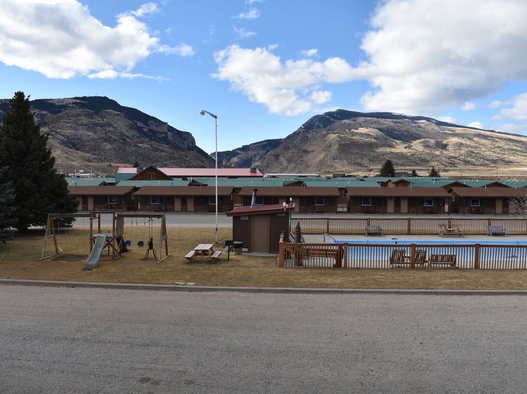 Big Bear Motel主图