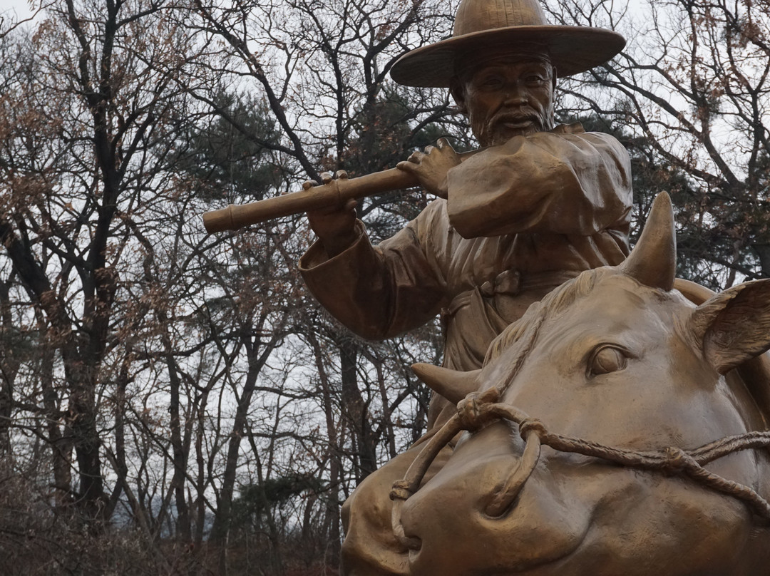 Maengssi Haengdan·Gobul Maengsaseong Ginyeomgwan-牙山市必去景点