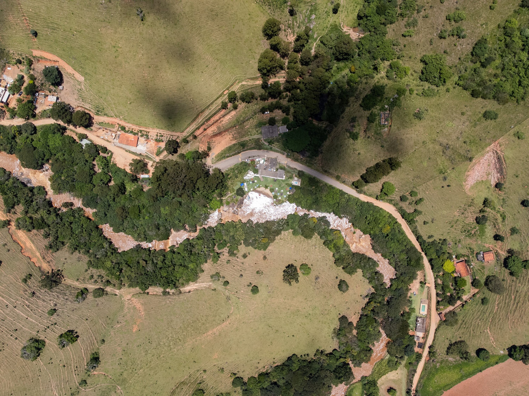 Prainha Ronan Ranoi-Extrema必去景点