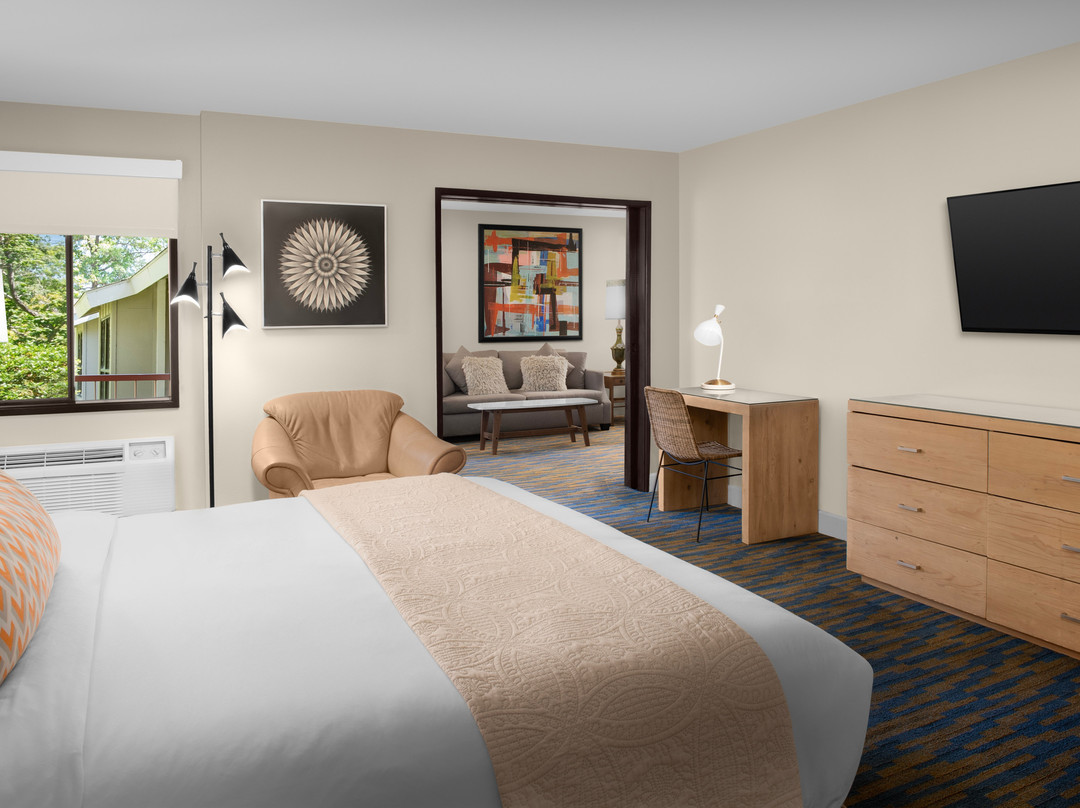 Ashland Hills Hotel & Suites主图