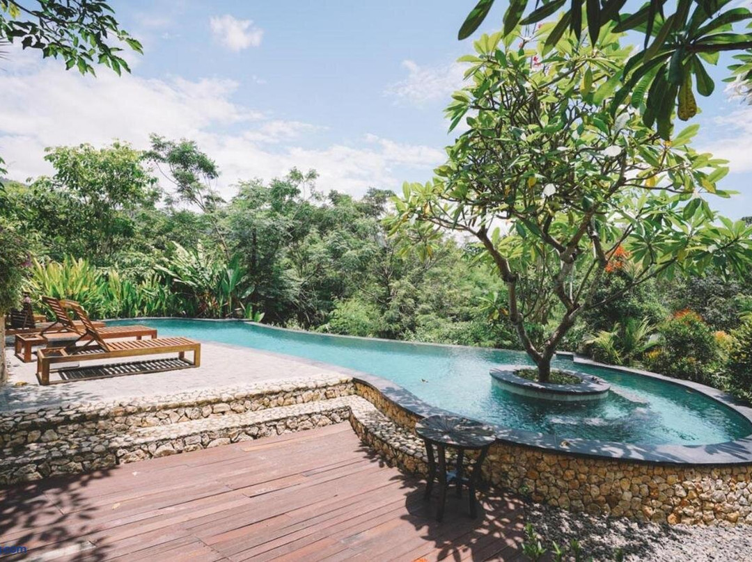 The Lavana Tanjung Lima Laboan Bajo Villas