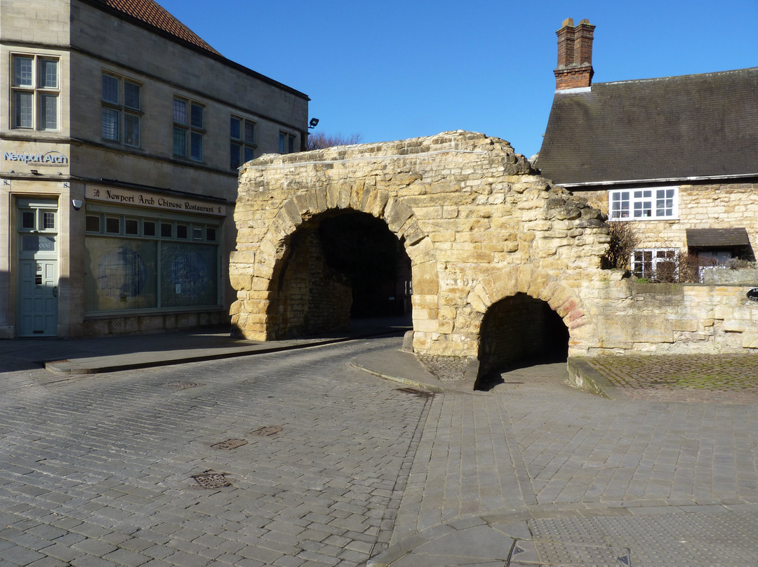 Newport Arch景点图片